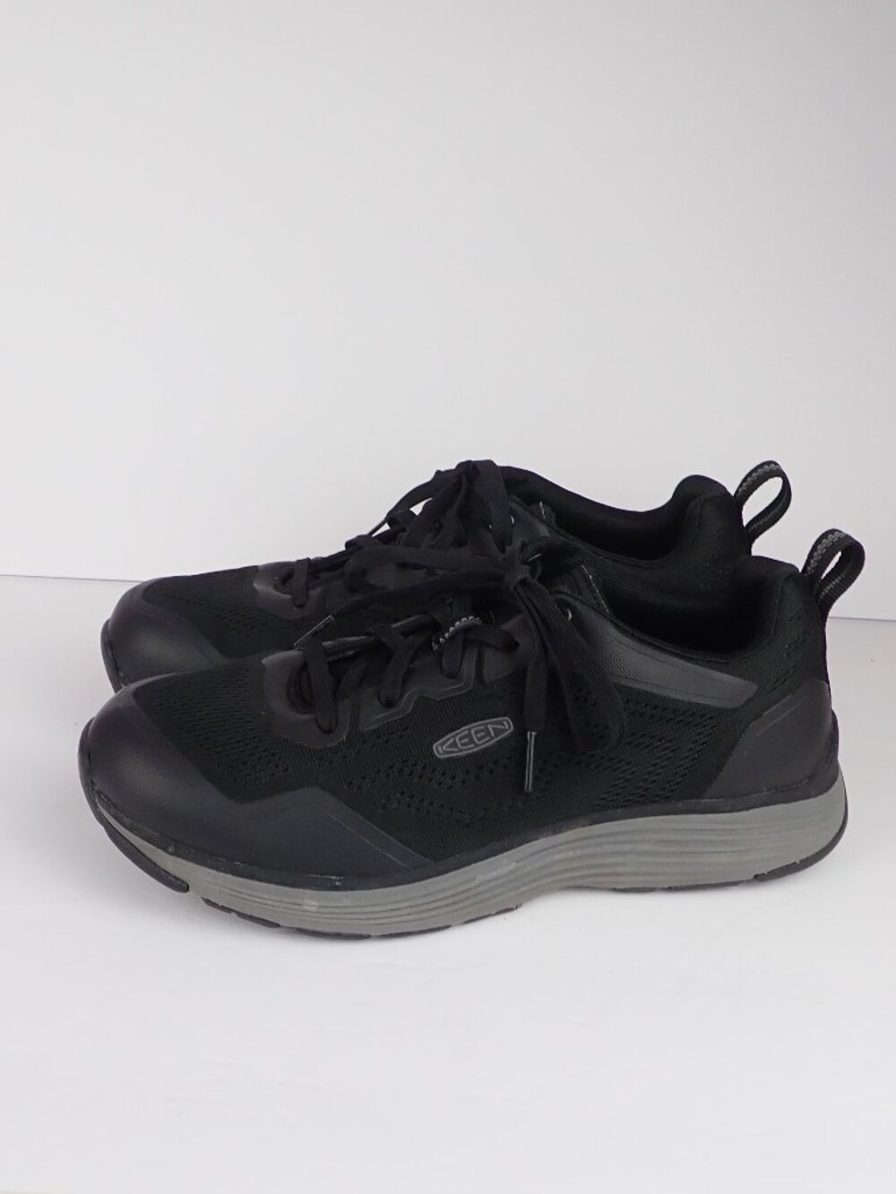 Keen Sparta 2 Utility Mens 9.5 D Work Sneaker ESD Aluminum Toe